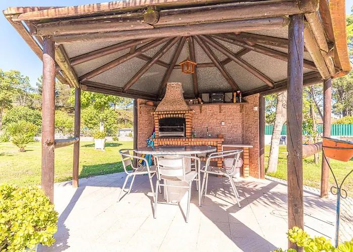 Βίλα Buganvilia Aroeira (Setubal)